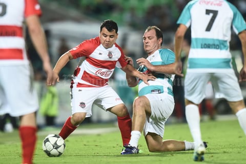 La selección Coca Cola fue la primera en irse arriba en el marcador,