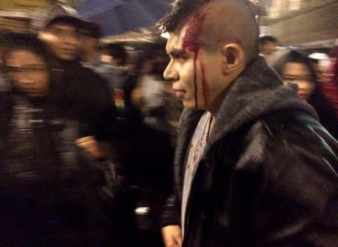 El altercado se dio ante la saturación de personas en el Zócalo.
