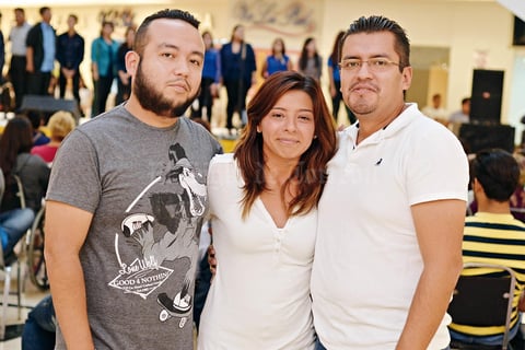 04102016 Gabriel, Ariana y Cristian.