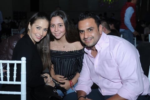06102016 Claudia, Sofía y Jorge.