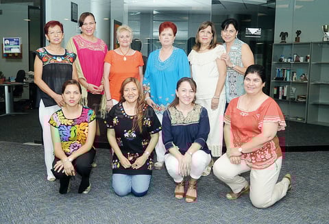 11102016 PLANEAN ACTIVIDADES.  Integrantes del Club Jardinería Margaritas.