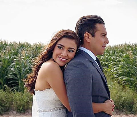 16102016 Llegaron al altar de la Iglesia de Nuestra Señora de Guadalupe, Baracaldo, la tarde del 8 de octubre, la feliz pareja conformada por Danais Garibay y Carlos Enrique Ayup. - Estudio 603 Fotografía