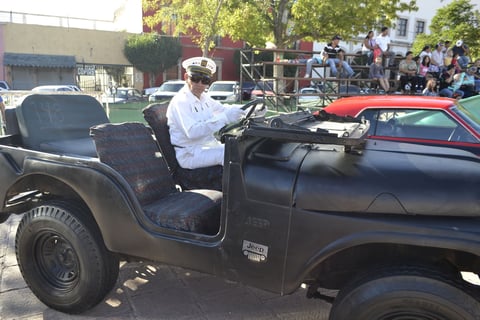 Vintage Cars, exhibición 2016, es un evento preámbulo a la Carrera Panamericana que llegará el jueves.