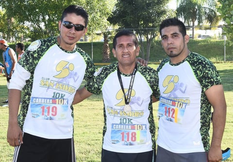 18102016 Agustín, Carlos y Jonathan.