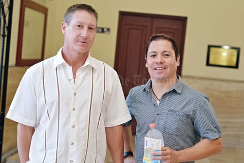 22102016 EN EL TIM.  Dino y Gerardo.