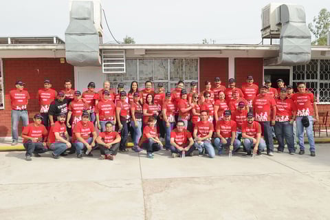 Los "sigleros" estuvieron en la escuela primaria Antonio de Juambelz y Bracho de la colonia Nueva California de Torreón, llamada así por el fundador de esta casa editora.