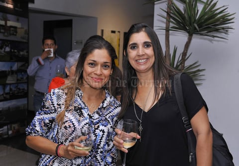 26102016 Cecilia y Marilú.