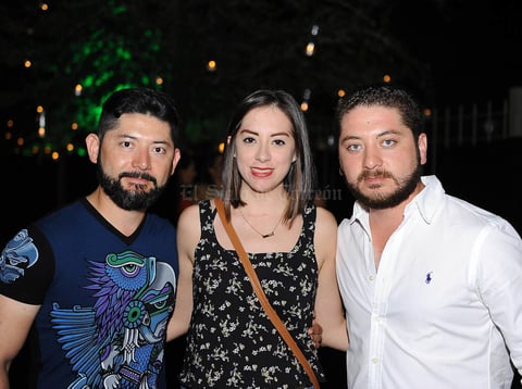 José Manuel, Rosario y Carlos