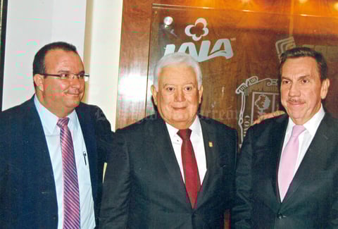 30102016 Jesús A. Mendoza Aguirre, Jesús G. Sotomayor Garza y Javier Laynez Potisek.