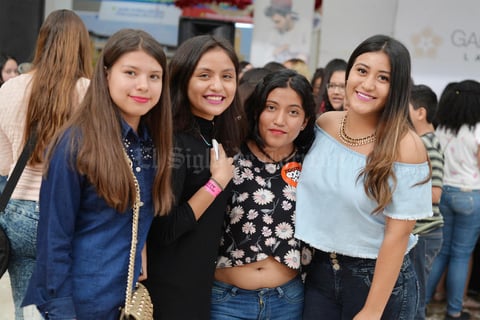 30102016 Tania, Brisa, Ana Karen y Brenda.