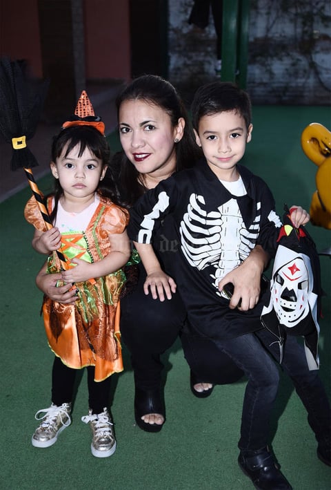 01112016 Valentina, Leo y Sebastián.