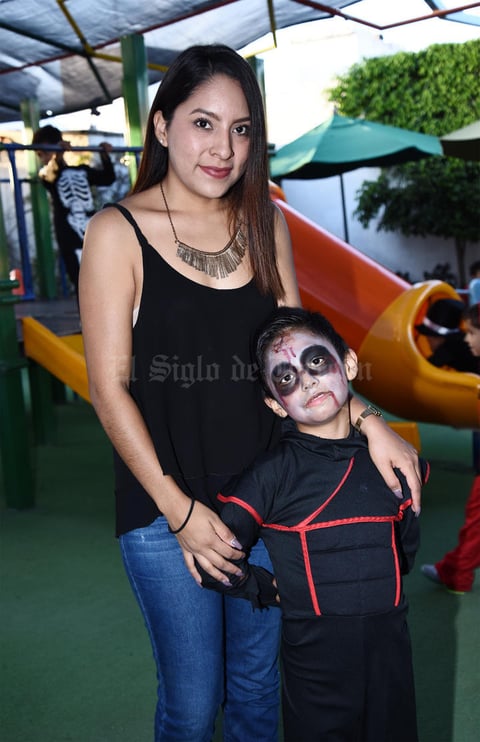 01112016 Marimar González y Diego Raúl.