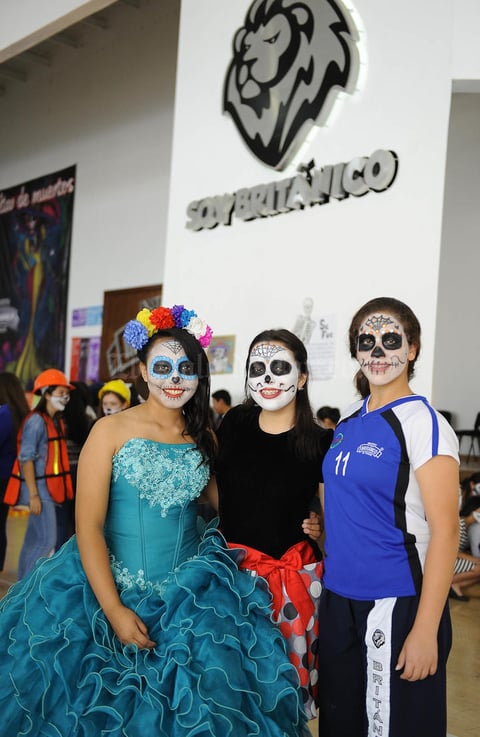 03112016 Paola, Nefer y Wendy.