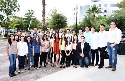 06112016 SEMANA DE APRENDIZAJE.  Alumnos del Tecnológico de Monterrey Campus Laguna.