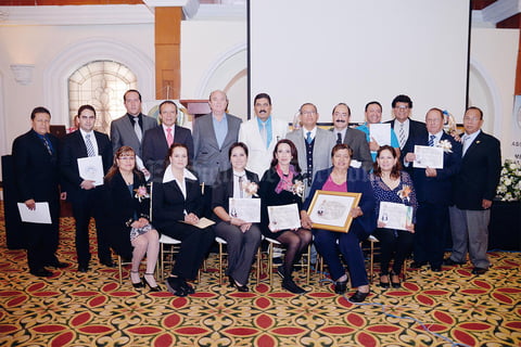 06112016 Médicos certificados y recertificados.