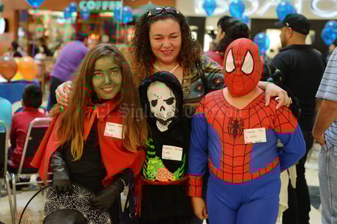 06112016 Erika, Valeria, Rodrigo y Ricardo.