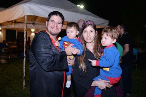 08112016 Ernesto, Óscar, Mayela y Ernesto.