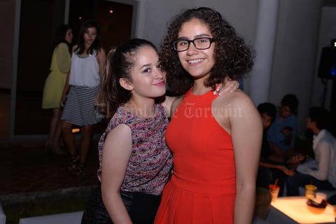 08112016 AMIGAS.  Alessandra y Alejandra.
