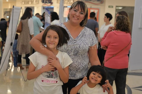 09112016 Andrea, Claudia y Daniela.