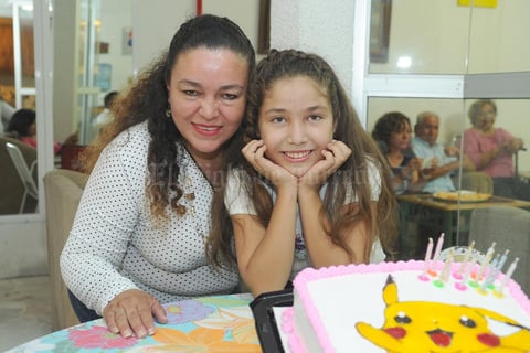 09112016 festeja su cumpleaños