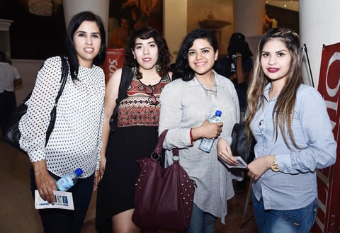 10112016 EN UNA CONFERENCIA.  Saraí Aguilar, Rocío Ávila, Daniela Rodríguez y Marcela Leyva.