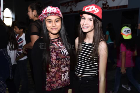 11112016 Freyra y Samantha.