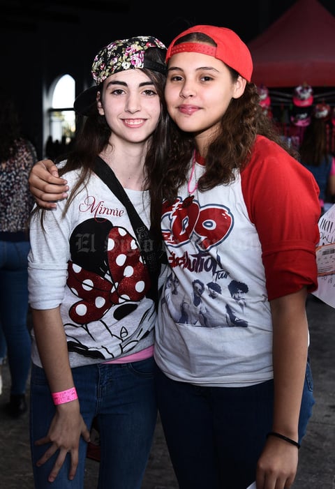 11112016 Gaby y Fernanda.
