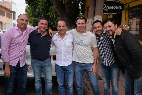 Arturo, Alejandro, Toño, Lalo, Alex y Enrique