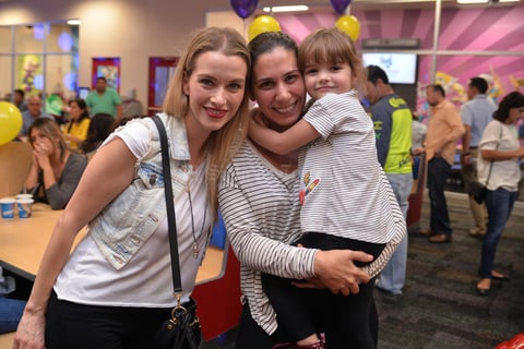 Karla, Matilde y Elena