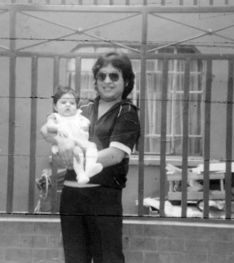 13112016 Jaime Montoya y su hija, Nancy, en la Ciudad de México en 1978.