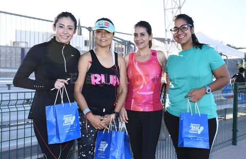 14112016 Claudia, Lupita, Haydeé y Gaby.