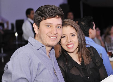 13112016 CONTENTOS.  Héctor y Alejandra.