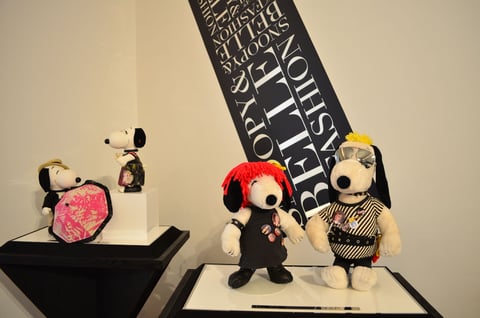 Snoopy y Belle han lucido atuendos de diversos diseñadores.