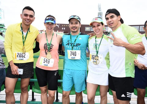 16112016 Mario, Blanca, Joselo, Vanessa y Raúl.