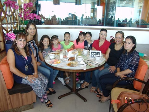 16112016 Mónica, Paty, Daniela, Jackie, Scarlet, Barbie, Mariana, Magda, Marisela y Sharon.