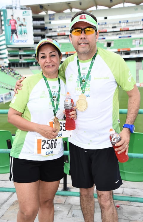 16112016 Lupita y Carlos.