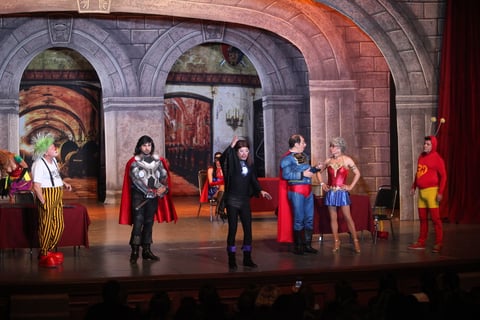 Los diálogos de 'Albertano', 'Los Mascabrothers', 'Paul Yester', Carlos Espejel, 'Macaco', Julio Alegría y Herson Andrade, entre otros divirtieron al publico durante todas las funciones.