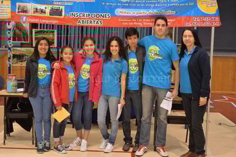 17112016 En el corte del listón.
