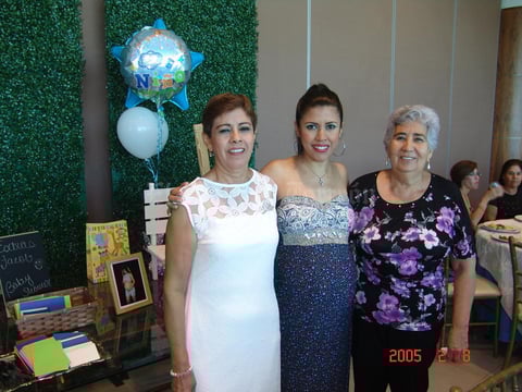 17112016 FIESTA DE CANASTILLA.  Elda Madai Balderas Rubio en el baby shower que se le organizó con motivo del nacimiento de su bebé, al que llamará Esdras Jacob.