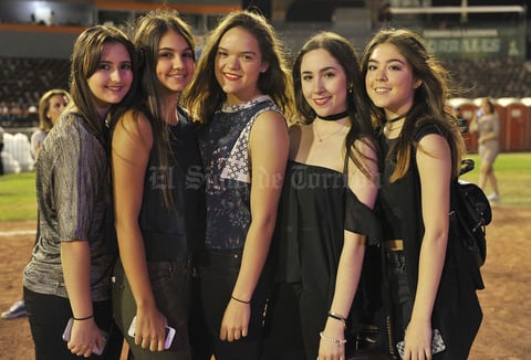 18112016 Sara, Sofía, Any, María y Ely.