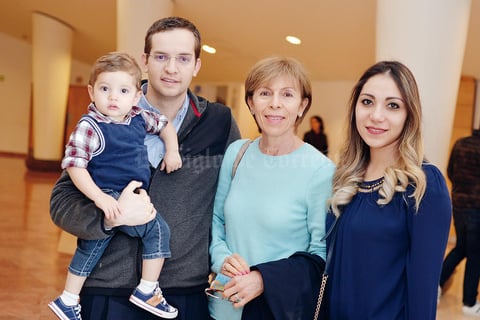 18112016 Farah y Humberto.
