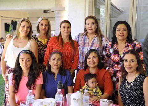 19112016 Emma, Gaby, Vicky, Alejandra, Rosalba, Nadia, Belén, Monserrat, Yadira y Mariano.