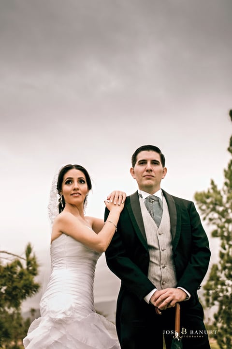20112016 Lizett Lorena Ríos Rojas y Miguel Ángel Sáenz Jiménez dieron el sí en la Iglesia San Agustín el 12 de noviembre, siendo acompañados por sus padres, los señores Jorge Ríos y Lorena Rojas; Miguel Ángel Sáenz y Rebeca Jiménez. - Joss Banuet Fotografía