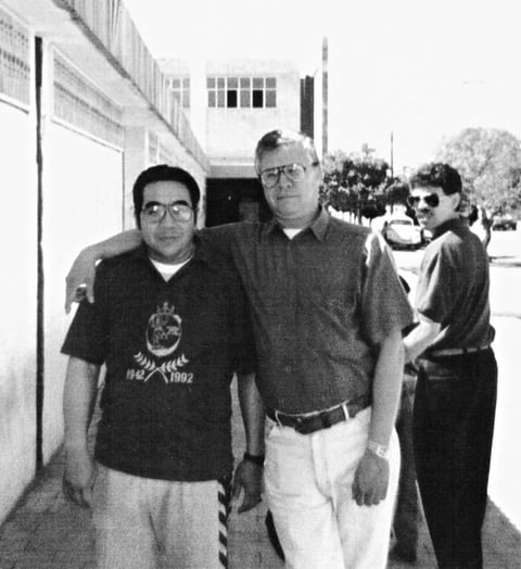 20112016 Ricardo Salvador TeaWong y Melchor Rodríguez Mena en 1996.