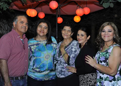 20112016 M.V.Z. Pablo Armendáriz, Ing. María Luisa, Irma Armendáriz de Braña, Sra. Alejandra Vela de Armendáriz e Ing. Rosa María Armendáriz.