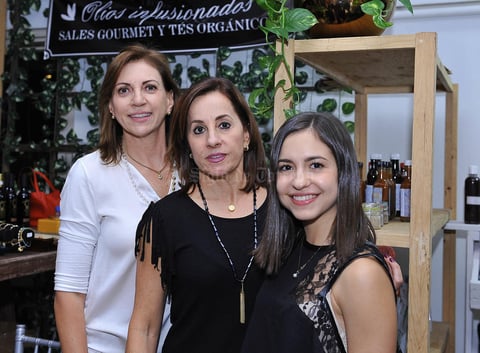 Karla, Pilar y Dany