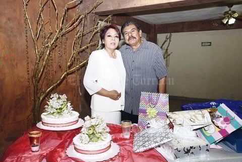 27112016 Leticia Enríquez y Juan Sánchez.