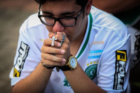 El siniestro fue calificado como "la peor tragedia para la presa y para el futbol mundial".