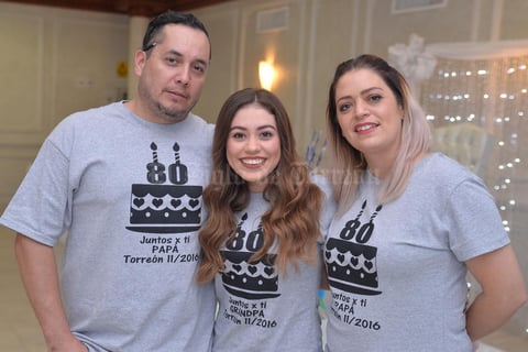 01122016 Ulises, Ivonne e Ivonne.