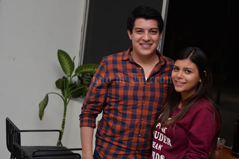 01122016 Adrian y Vianeth.